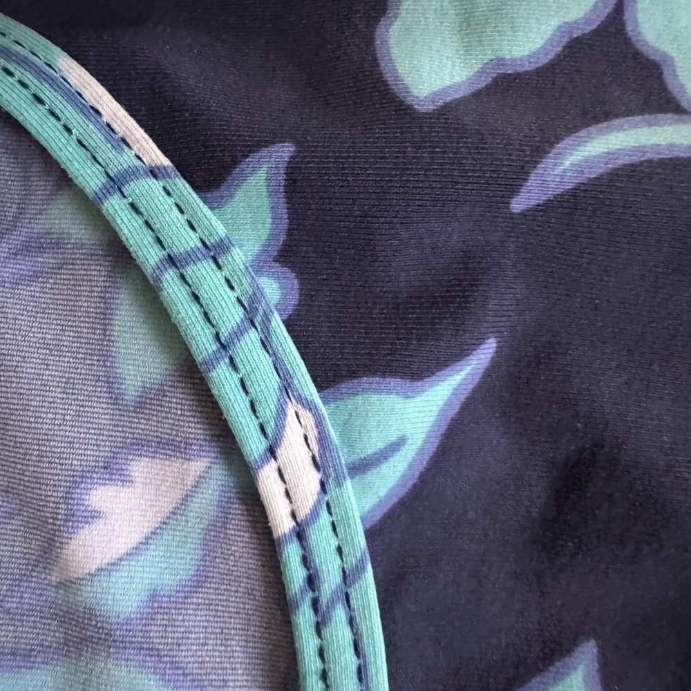 Lands’end Women’s Swim Tee, M🦋 - Picture 6 of 7